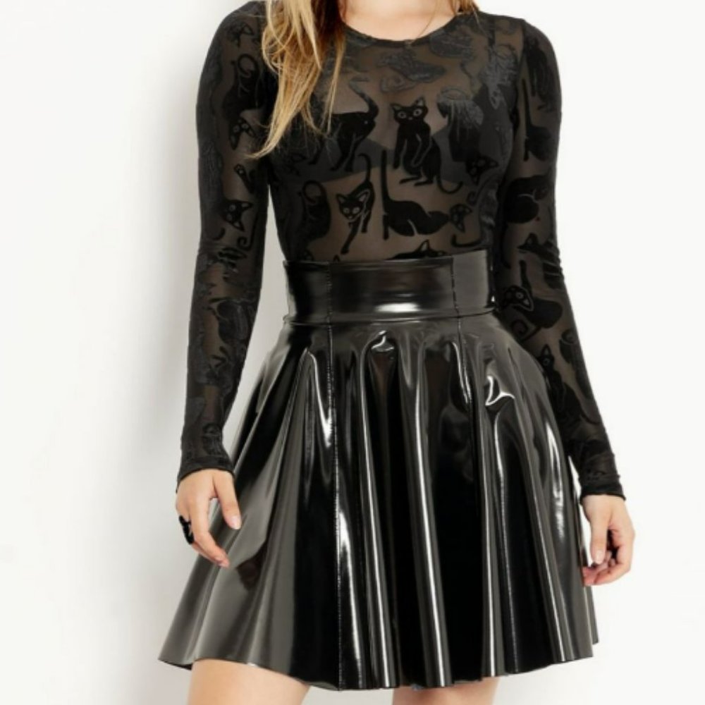 NWT Limited Edition Blackmilk Burned Velvet Cat Top